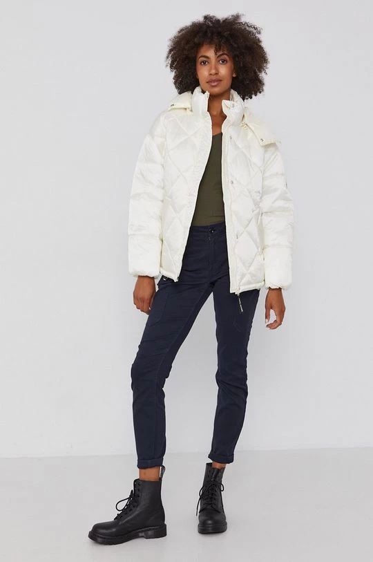 Κοντά μπουφάν Pepe Jeans - Μπουφάν Claude κρεμ 4 Κοντά μπουφάν Pepe Jeans - Μπουφάν Claude κρεμ - Image 2