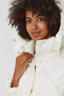 Κοντά μπουφάν Pepe Jeans - Μπουφάν Claude κρεμ 12 Κοντά μπουφάν Pepe Jeans - Μπουφάν Claude κρεμ -Pepe Jeans Sales Store unnamed file 1166