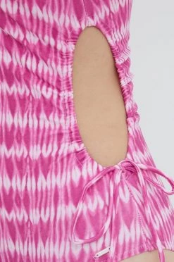 Ολόσωμα Ολόσωμο μαγιό Pepe Jeans Laila Swimsuit ροζ -Pepe Jeans Sales Store unnamed file 1492