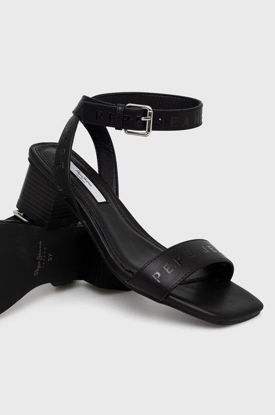 Πέδιλα με τακούνι Σανδάλια Pepe Jeans Romy Logo μαύρο 4 Πέδιλα με τακούνι Σανδάλια Pepe Jeans Romy Logo μαύρο - Image 2