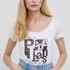 Κοντομάνικο Μπλουζάκι Pepe Jeans Chelsea χρώμα: άσπρο 2 Κοντομάνικο Μπλουζάκι Pepe Jeans Chelsea χρώμα: άσπρο -Pepe Jeans Sales Store unnamed file 1763