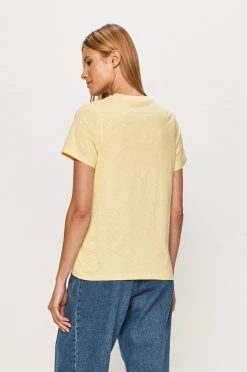 Κοντομάνικο Pepe Jeans - Μπλουζάκι Aisha κίτρινο -Pepe Jeans Sales Store unnamed file 2753