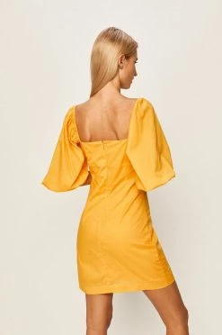 Φορέματα Pepe Jeans - Φόρεμα Linda κεχριμπάρι -Pepe Jeans Sales Store unnamed file 2777