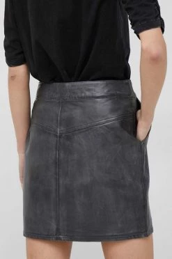 Φούστες Δερμάτινη φούστα Pepe Jeans Faina γκρι -Pepe Jeans Sales Store unnamed file 4083