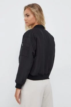 Κοντά μπουφάν Μπουφάν Bomber Pepe Jeans χρώμα: μαύρο -Pepe Jeans Sales Store unnamed file 4759