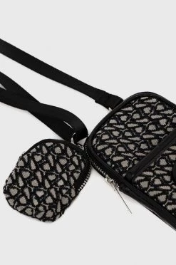 Θήκες για γυναίκες Θήκη κινητού Pepe Jeans μαύρο -Pepe Jeans Sales Store unnamed file 5296